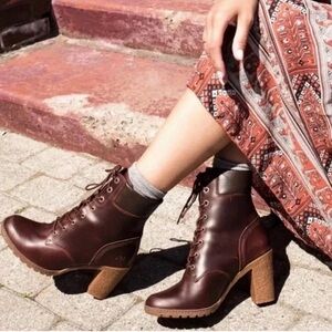 Timberland Tillston Full Grain Burgundy Block Heel Ankle Combat Boots US 7.5